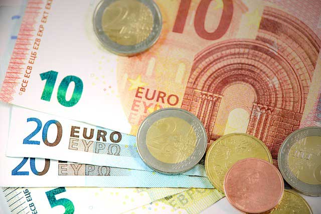 Kommunikation mit Behörden